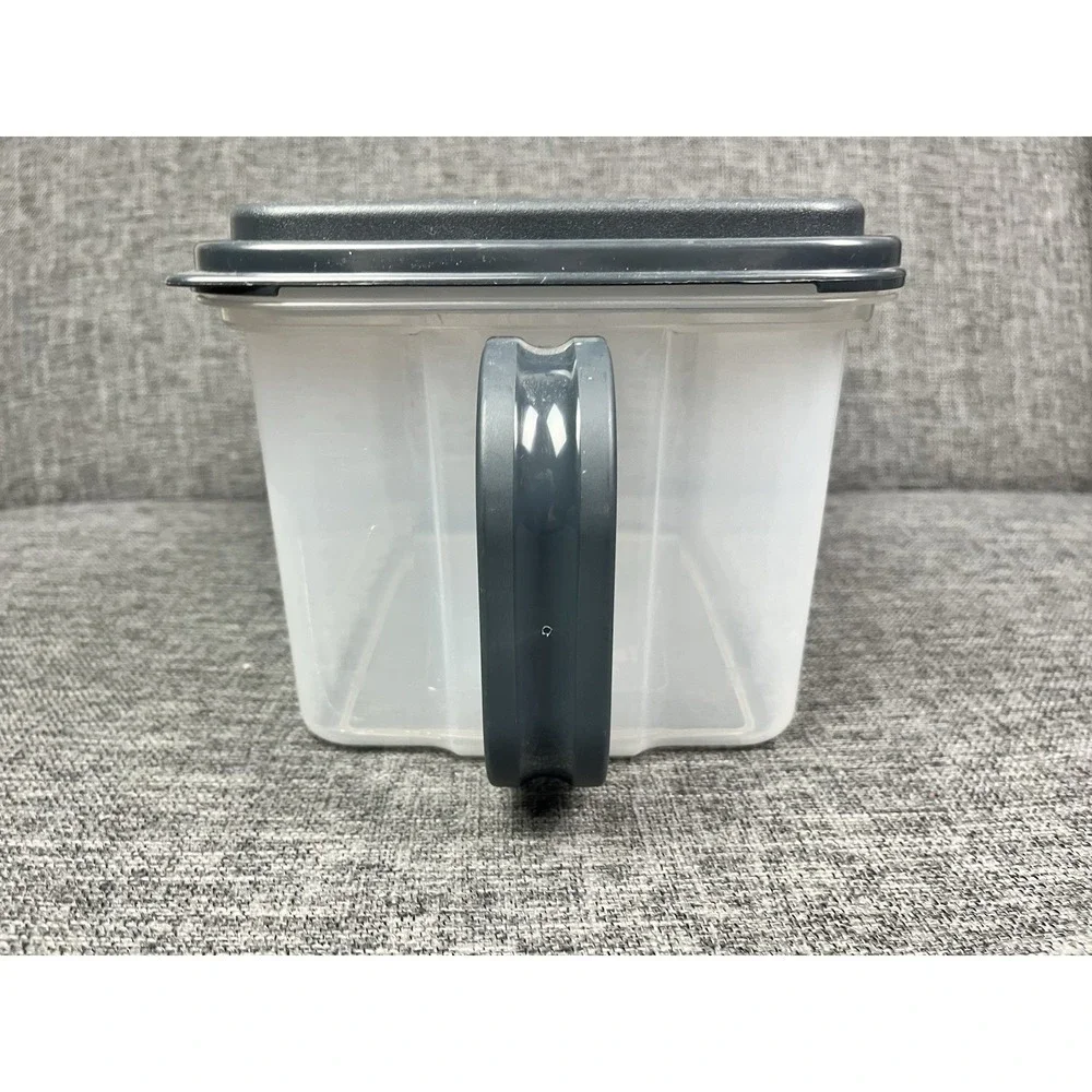 Medium Plastic Canister with Handle 21 Cup Pantry Food Storage Container /w Lid